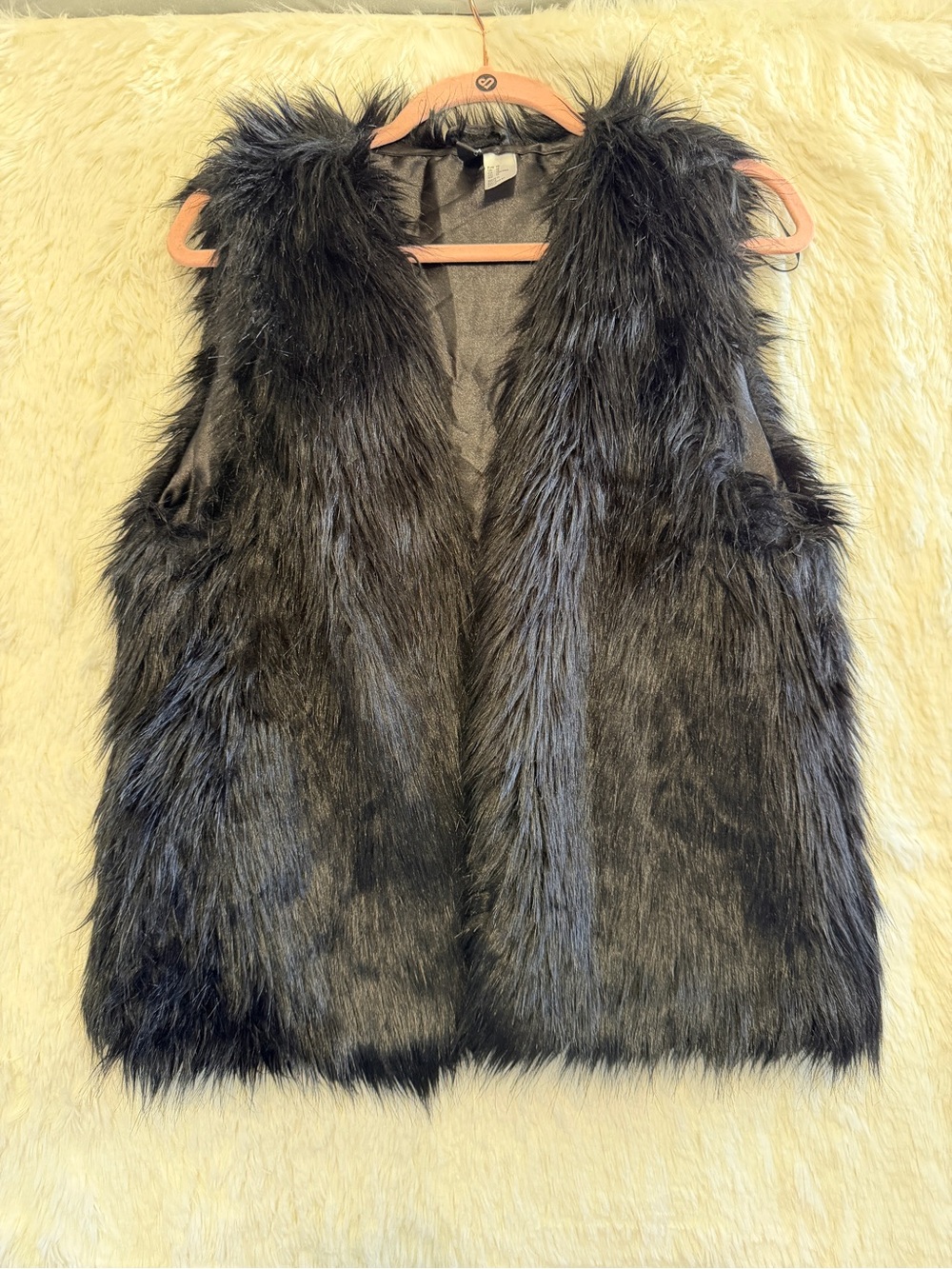 H&M Womens Indie Sleaze Shaggy Faux Fur Vest 12 Black Whimsigoth Grunge Boho